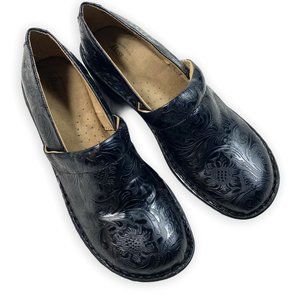 G.H. Bass Womens Sheena Embossed Floral Clogs Slip